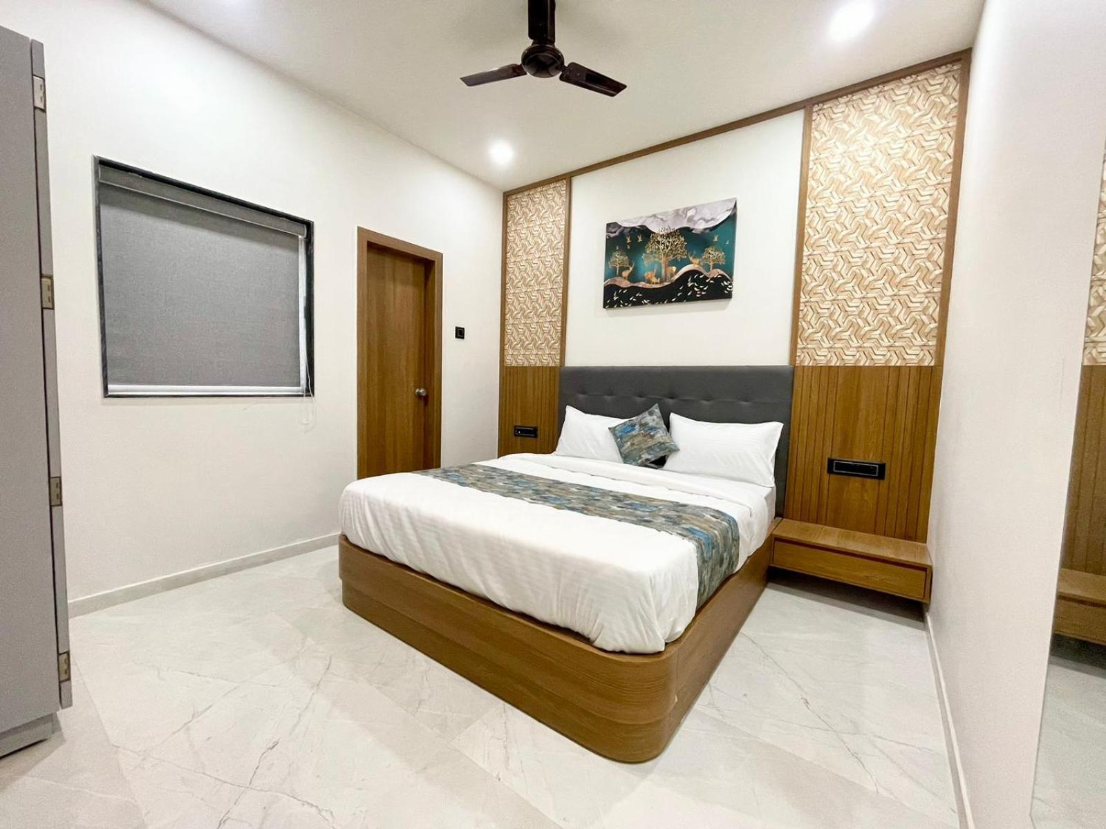 Hotel Royal Elite Rajkot Luaran gambar